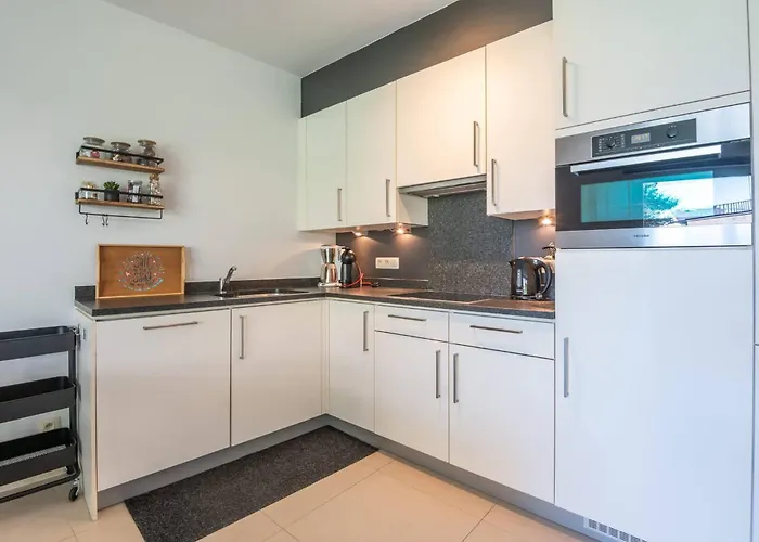 Beautiful 2br With Wonderful Garden * Ostend