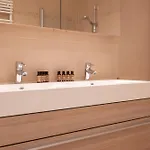 Beautiful 2br With Wonderful Garden Lejlighed Oostende