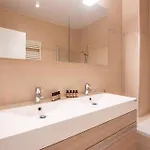 Beautiful 2br With Wonderful Garden Lejlighed *