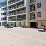 Beautiful 2br With Wonderful Garden Lejlighed