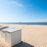 Beautiful 2br With Wonderful Garden