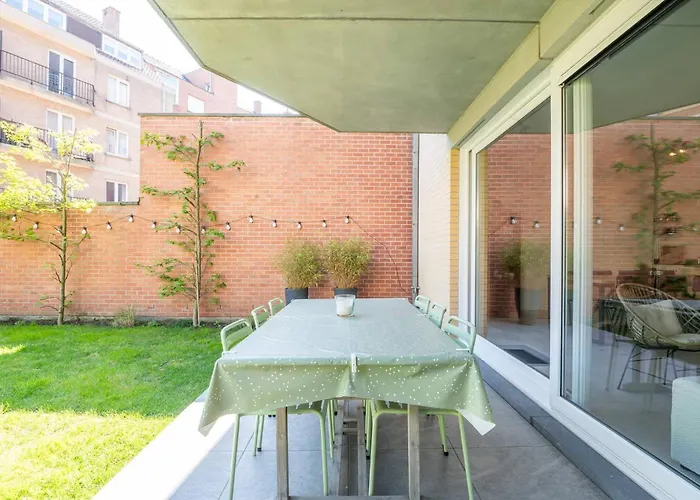 Beautiful 2br With Wonderful Garden