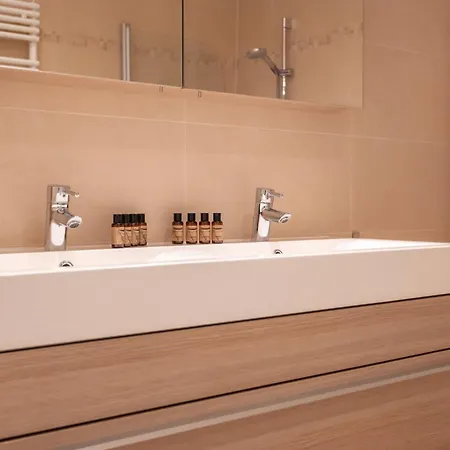 Beautiful 2br With Wonderful Garden * Ostende