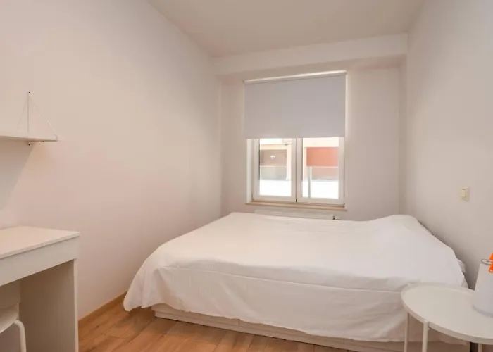 Beautiful 2br With Wonderful Garden Lägenhet Oostende