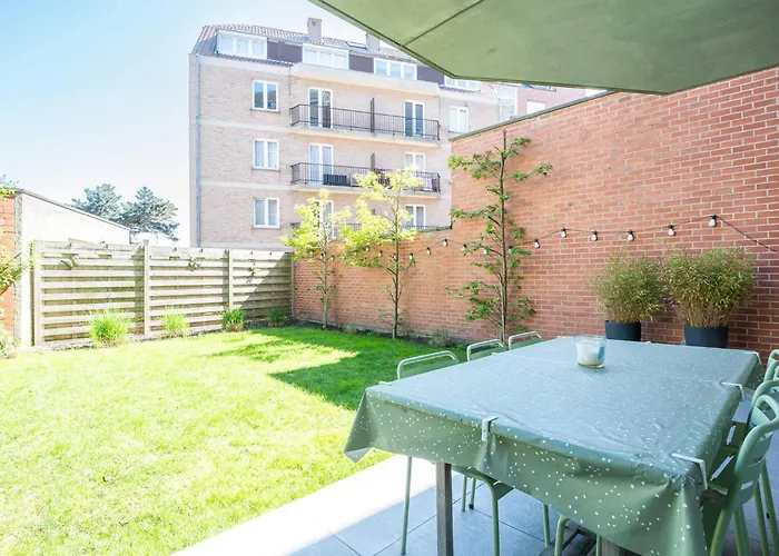 Beautiful 2br With Wonderful Garden